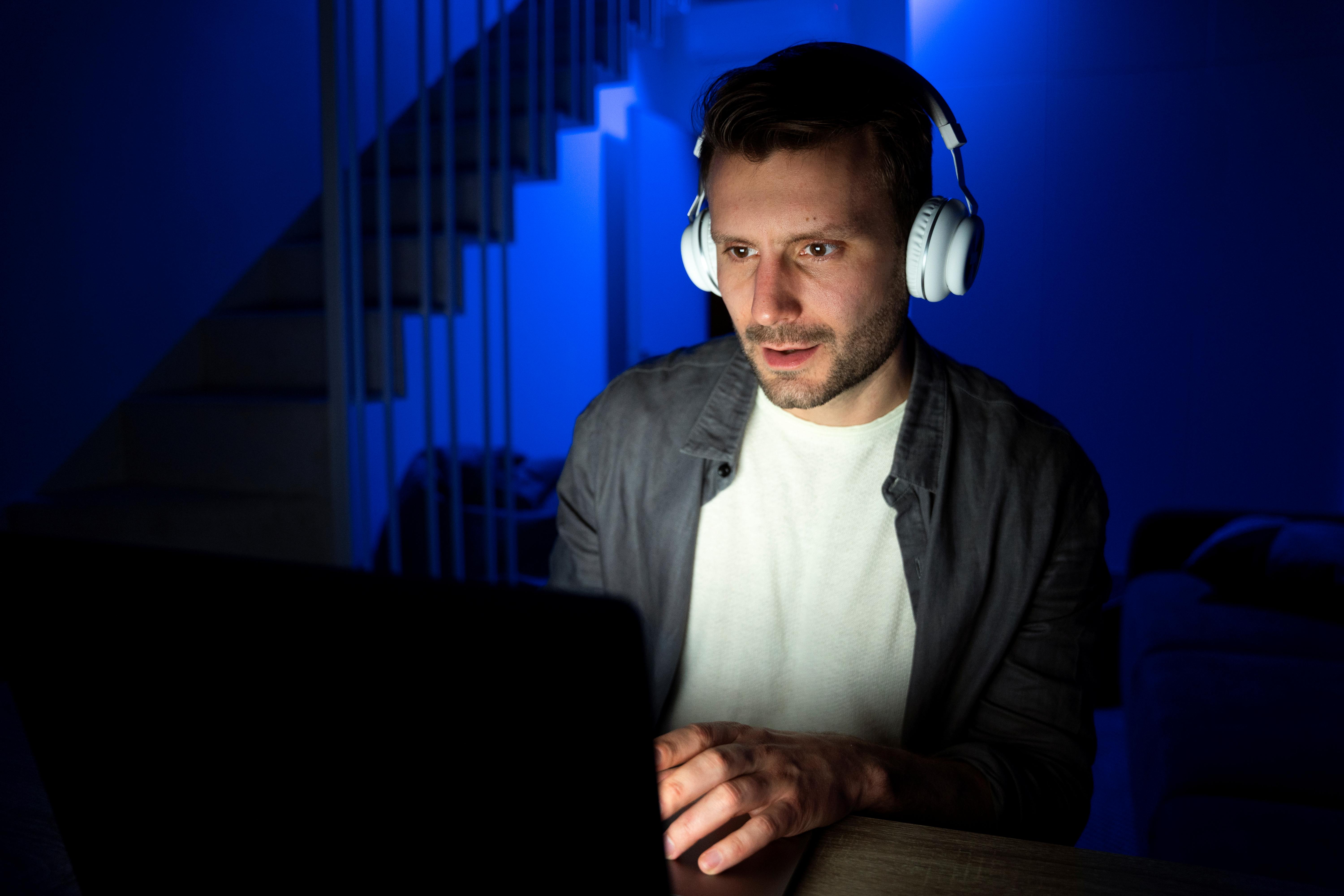 Hiljaisten ihmisten opas OnlyFans Suomi -käyttöön